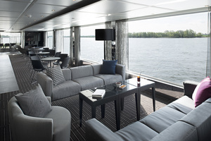 Horizon Bar and Lounge